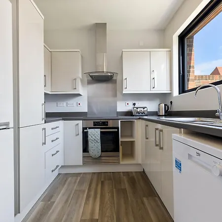 Stunning Modern Eco In With Parking Pass The Keys *
